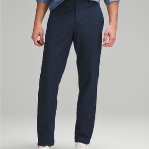 NWOT ABC Classic-Fit 5 Pocket Pant 32” Warpstream Navy